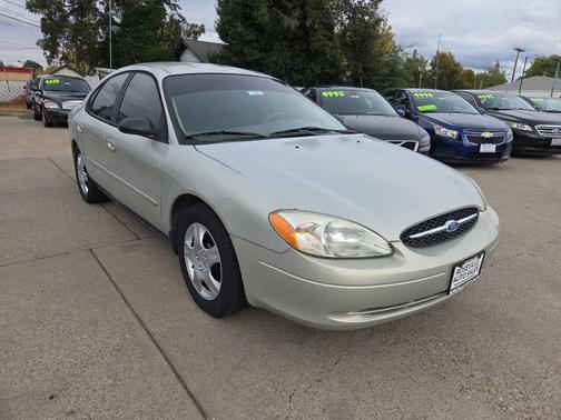 2003 Ford Taurus LX 4dr Sedan