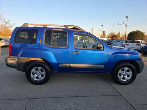 2012 Nissan Xterra S