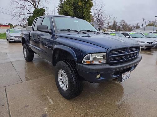 2002 Dodge Dakota Sport Quad Cab