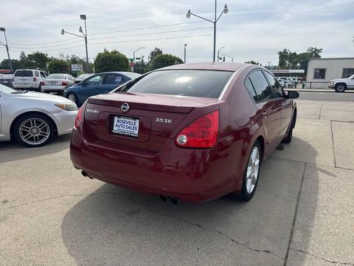 Red Opulence Metallic 2005 Nissan Maxima SE