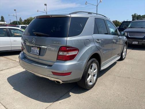 2011 Mercedes-Benz M-Class 4MATIC