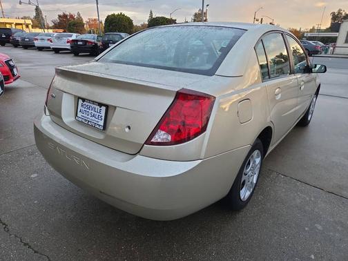 2004 Saturn Ion 2