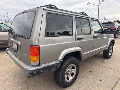 Gray 2000 Jeep Cherokee Sport 4WD
