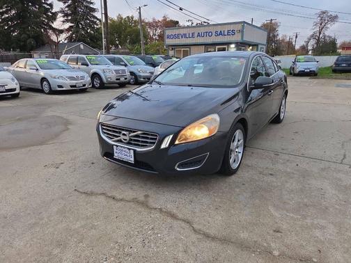 2013 Volvo S60 T5 Premier