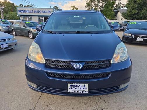 2004 Toyota Sienna XLE