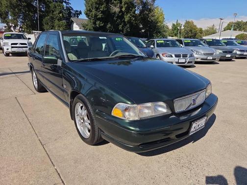 2000 Volvo S70 SE 4dr Sedan