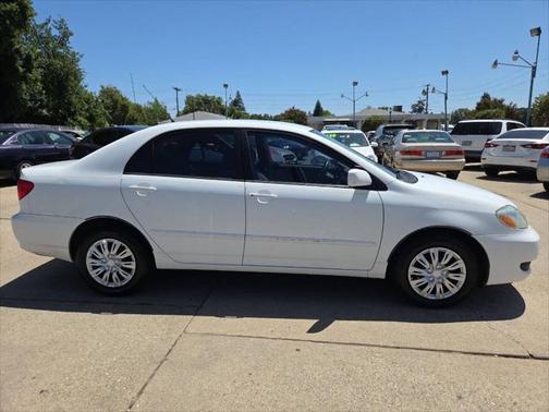 2005 Toyota Corolla LE