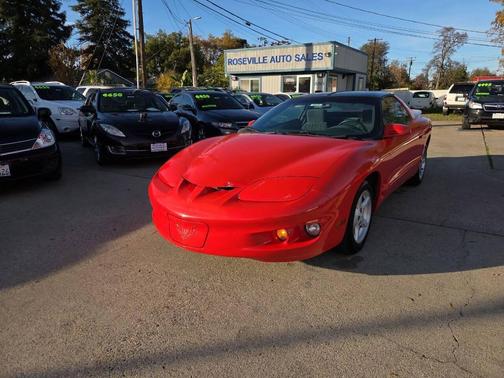 1999 Pontiac Firebird Base 2dr Hatchback