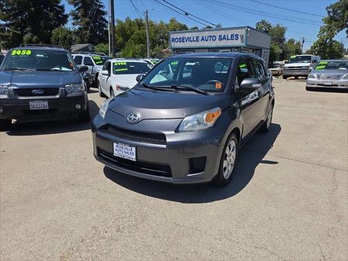 2010 Scion xD Base 4dr Hatchback 4A