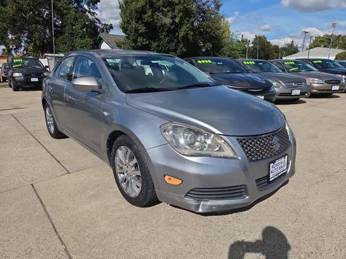 2013 Suzuki Kizashi SE