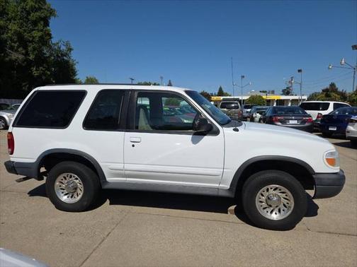 1999 Ford Explorer Sport