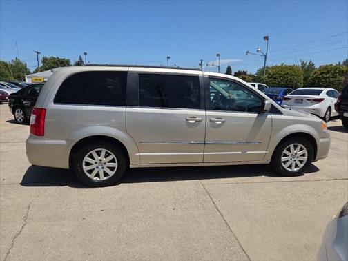2015 Chrysler Town & Country Touring