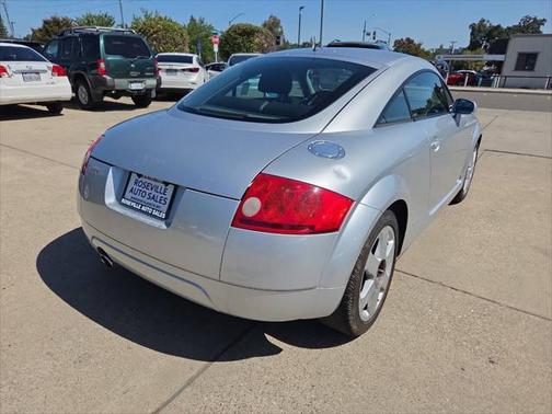 2000 Audi TT Base