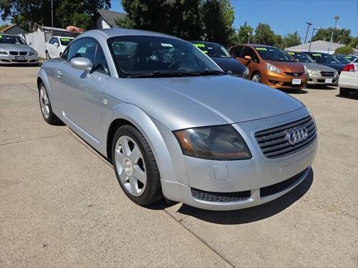 2000 Audi TT Base