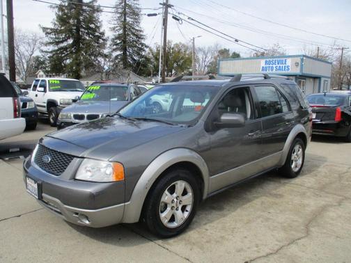Photo 2 of 14 of 2005 Ford Freestyle SEL