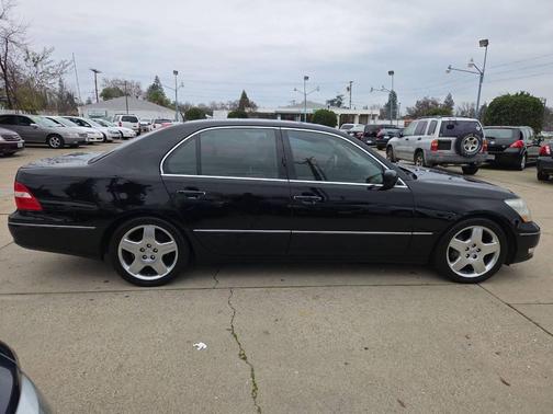 2005 Lexus LS 430 Base