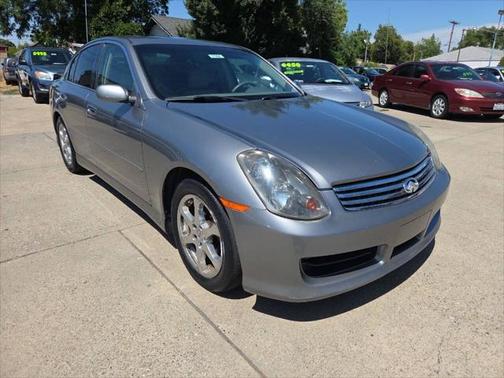2004 INFINITI G35 Base