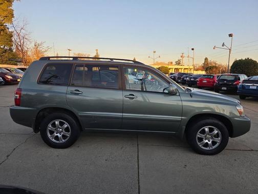 2006 Toyota Highlander Base