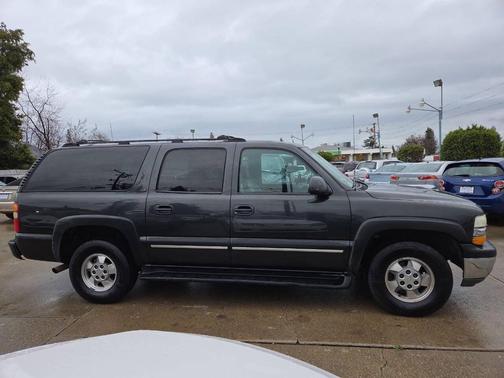 2003 Chevrolet Suburban 1500 LT