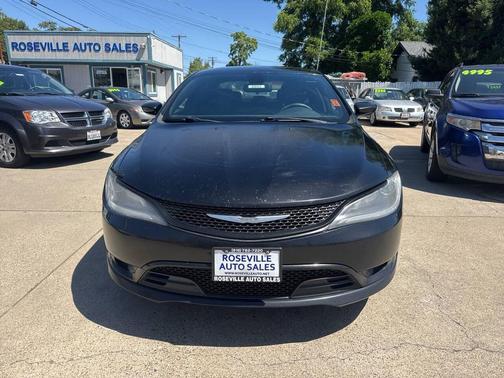 Black Clearcoat 2015 Chrysler 200 S