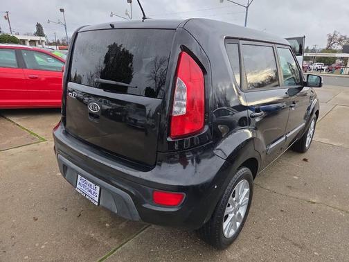 2012 Kia Soul +