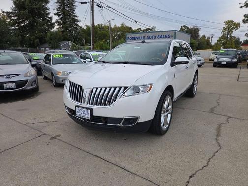 2014 Lincoln MKX Base