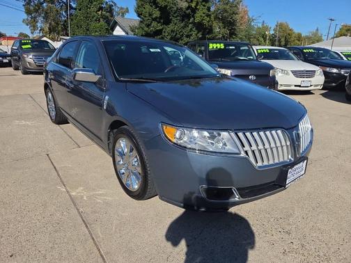 2012 Lincoln MKZ Base
