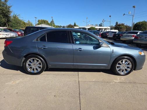 2012 Lincoln MKZ Base