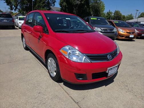 2012 Nissan Versa 1.8 S