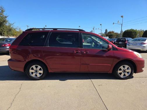 2005 Toyota Sienna XLE Limited
