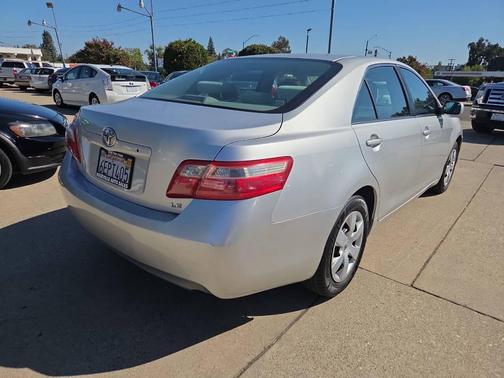 2009 Toyota Camry LE