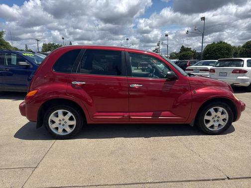 Red 2005 Chrysler PT Cruiser Limited