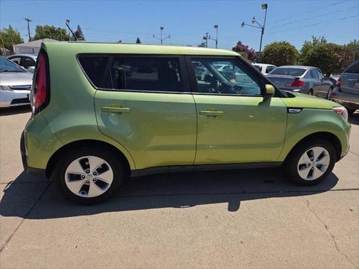 2016 Kia Soul Base