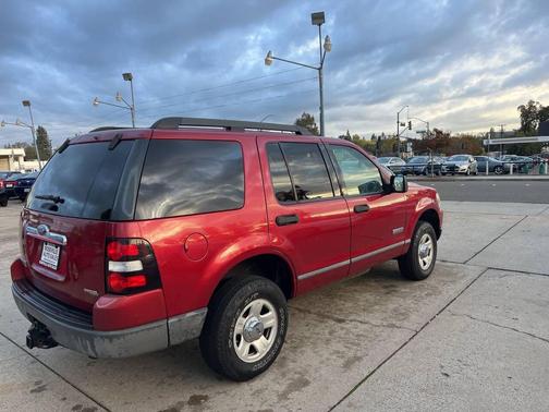 2006 Ford Explorer XLS