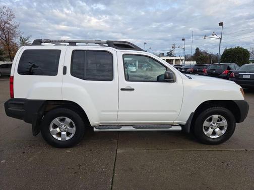 2010 Nissan Xterra S