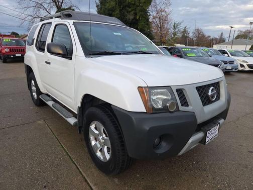 2010 Nissan Xterra S