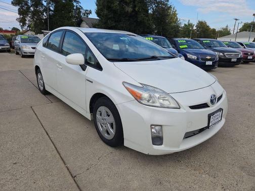 2010 Toyota Prius IV