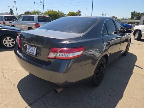 2010 Toyota Camry LE