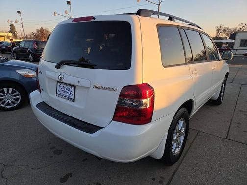 2006 Toyota Highlander Base