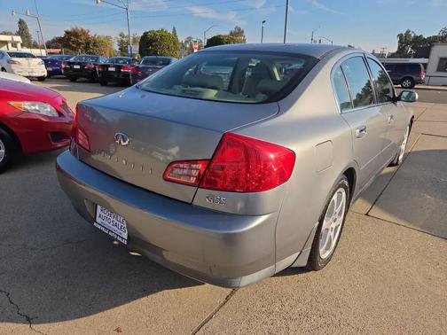 2004 INFINITI G35 Base