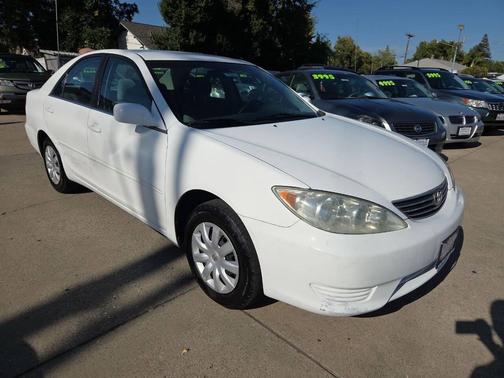 2006 Toyota Camry LE