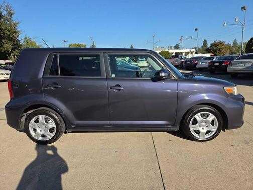 2012 Scion xB Release Series 9.0