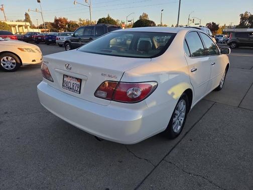 2002 Lexus ES 300 Base