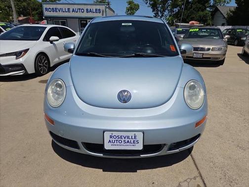 2010 Volkswagen New Beetle 2.5L