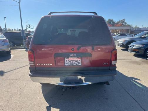2001 Ford Explorer XLT