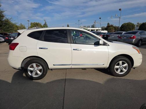 2013 Nissan Rogue S