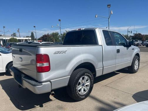 2005 Ford F-150 STX SuperCab