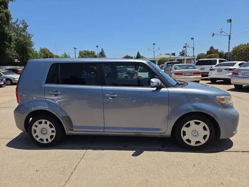 2010 Scion xB Release Series 7.0