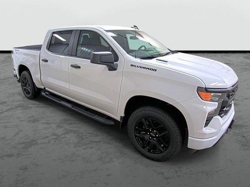Summit White 2026 Chevrolet Silverado 1500 Custom
