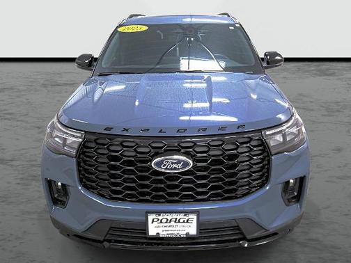 Vapor Blue Metallic 2025 Ford Explorer ST-Line